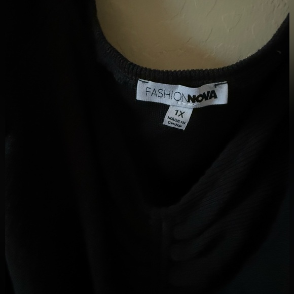 Fashion nova black dress - Picture 2 of 2